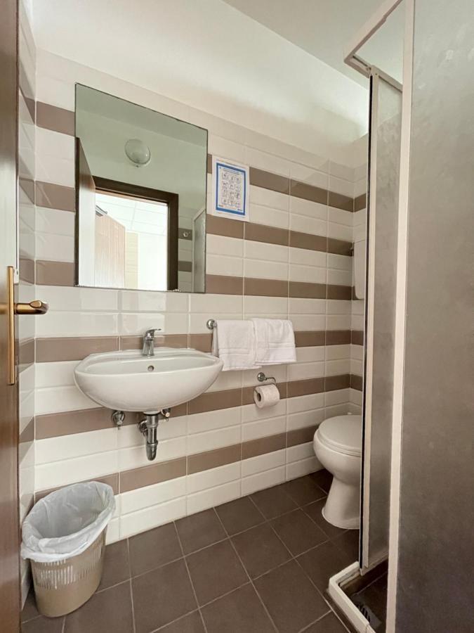 Hotel Orlov Rimini Ngoại thất bức ảnh
