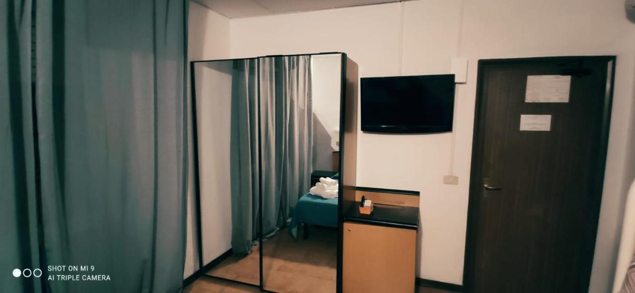 Hotel Orlov Rimini Ngoại thất bức ảnh