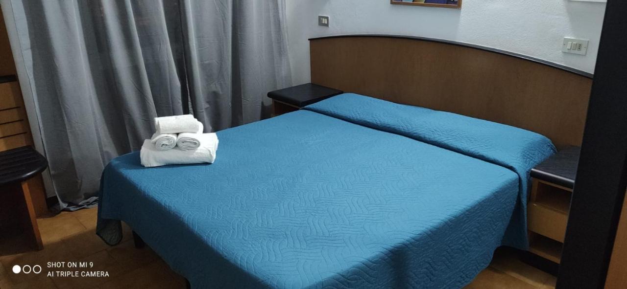 Hotel Orlov Rimini Ngoại thất bức ảnh