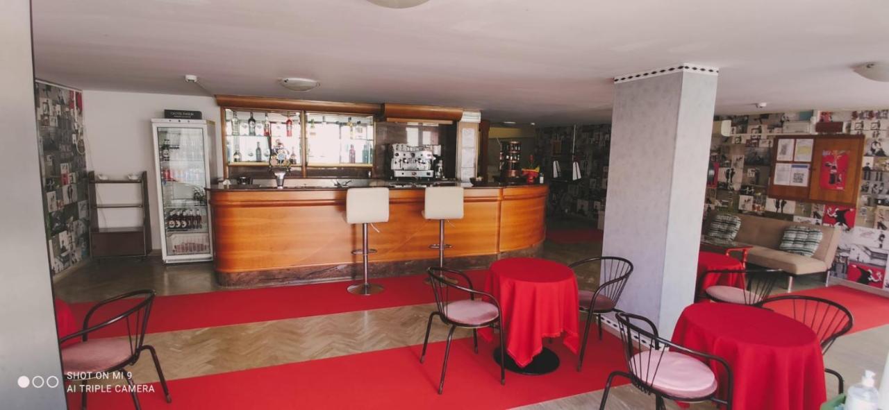Hotel Orlov Rimini Ngoại thất bức ảnh