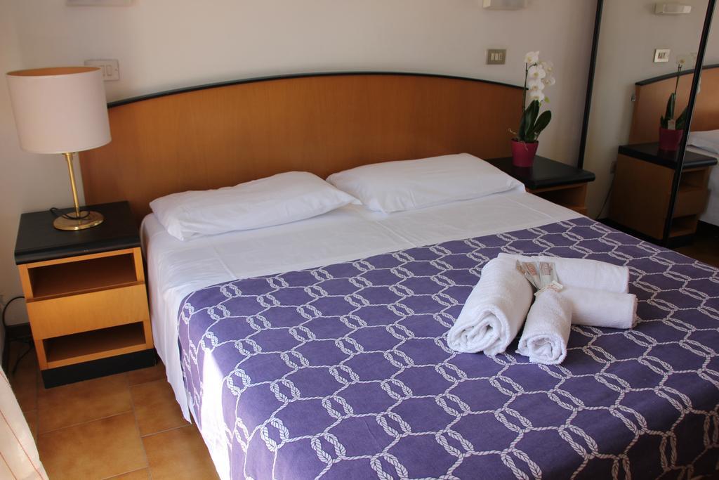 Hotel Orlov Rimini Ngoại thất bức ảnh