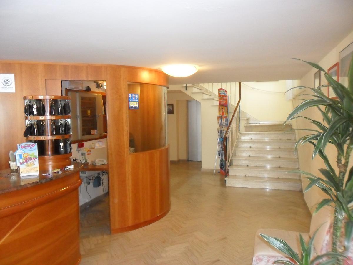 Hotel Orlov Rimini Ngoại thất bức ảnh
