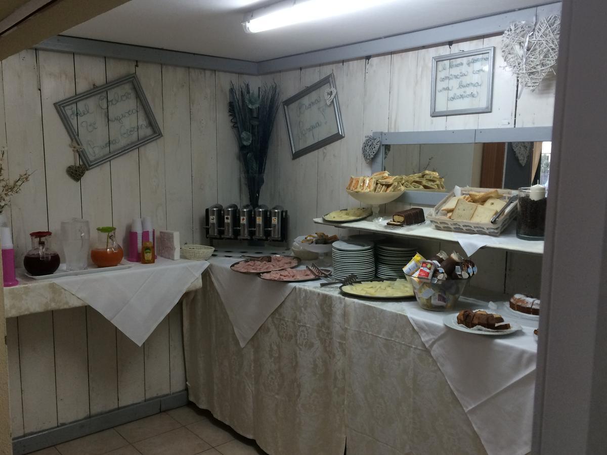 Hotel Orlov Rimini Ngoại thất bức ảnh